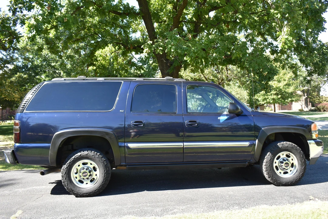 2004 GMC Yukon 2nd Gen - Image 3 of 31