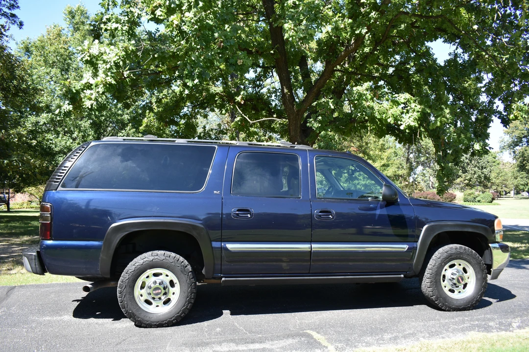 2004 GMC Yukon 2nd Gen - Image 26 of 31