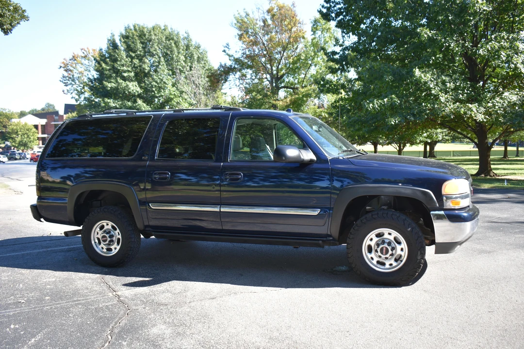 2004 GMC Yukon 2nd Gen - Image 28 of 31