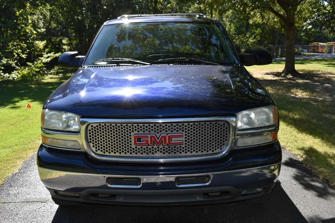 2004 GMC Yukon 2nd Gen - Image 6 of 31