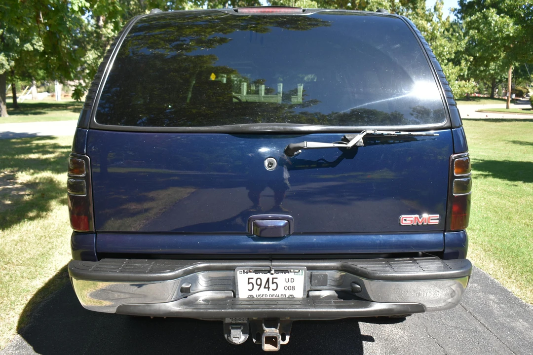 2004 GMC Yukon 2nd Gen - Image 5 of 31