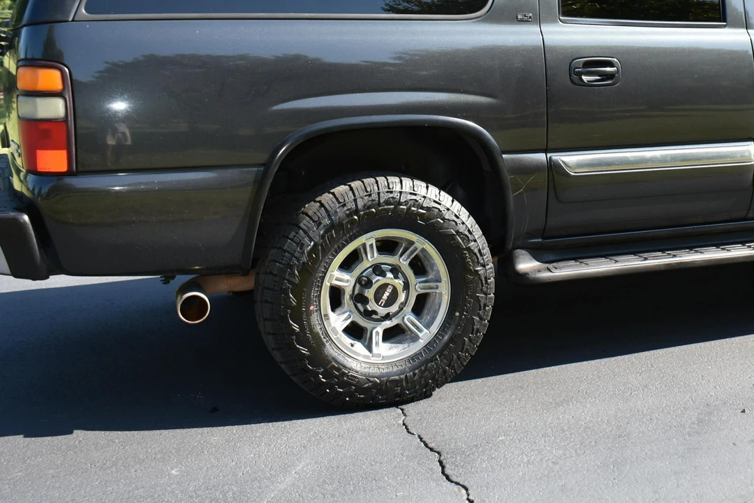 2004 GMC Yukon 2nd Gen - Image 25 of 31