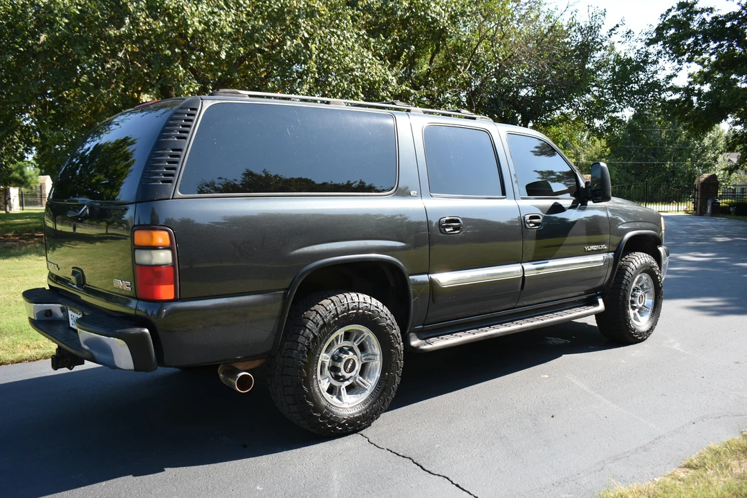 2004 GMC Yukon 2nd Gen - Image 17 of 31