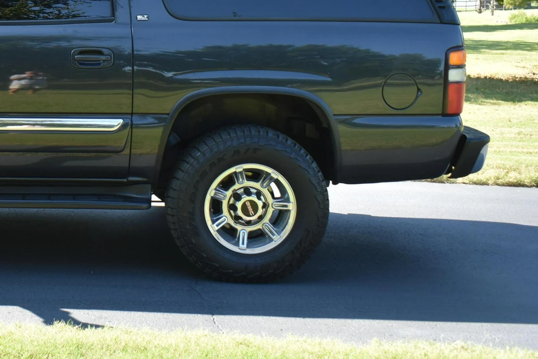 2004 GMC Yukon 2nd Gen - Image 24 of 31