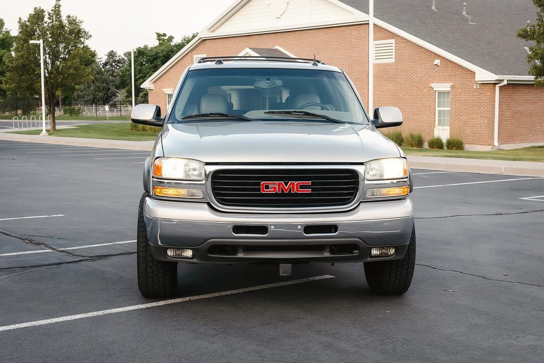 2004 GMC Yukon 2nd Gen - Image 4 of 31