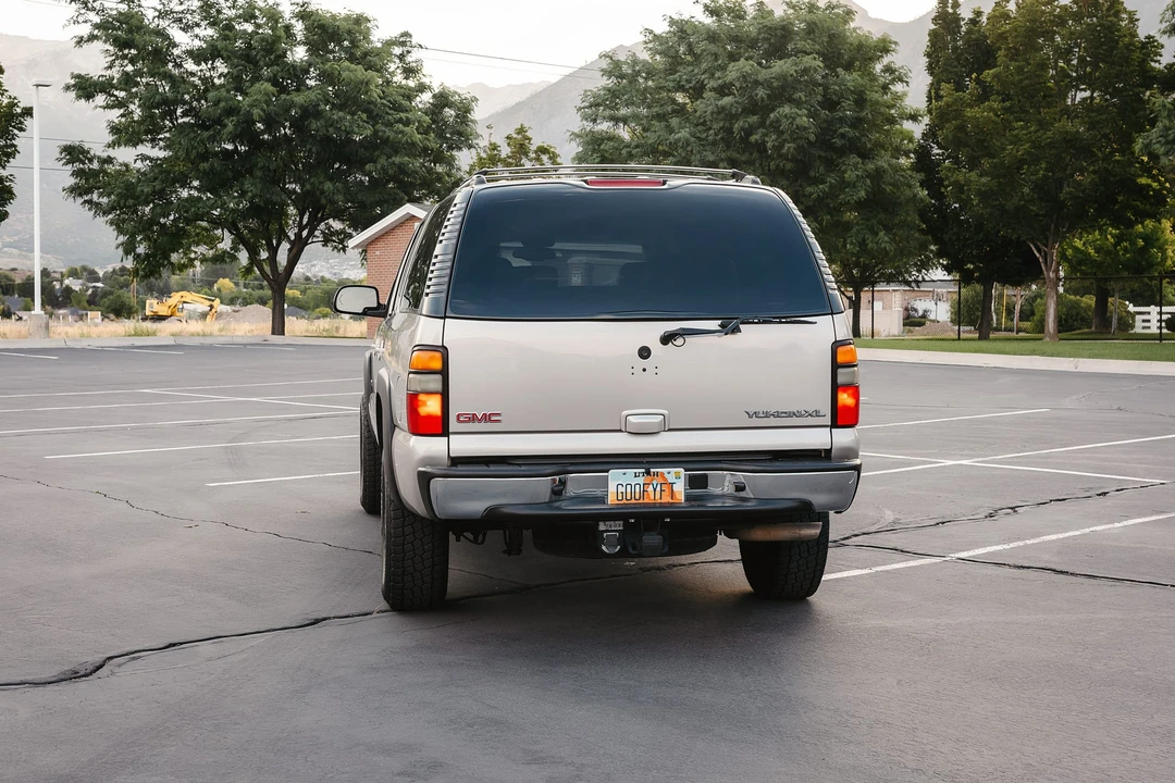 2004 GMC Yukon 2nd Gen - Image 21 of 31
