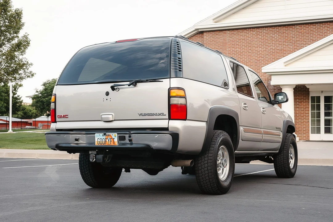2004 GMC Yukon 2nd Gen - Image 16 of 31