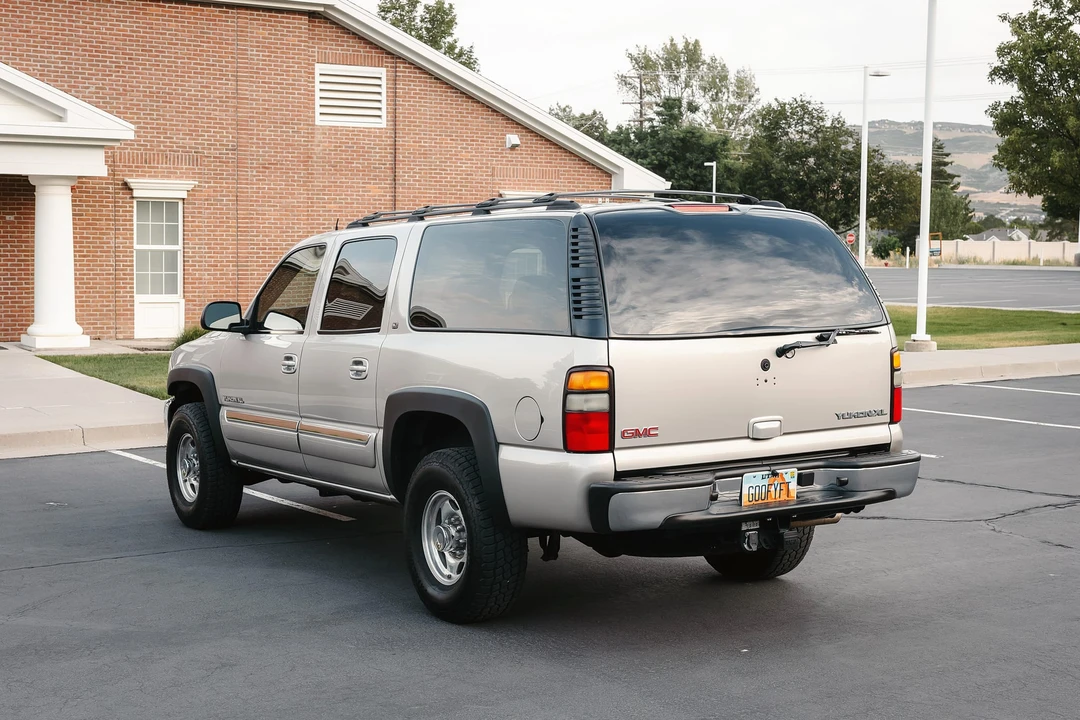 2004 GMC Yukon 2nd Gen - Image 27 of 31