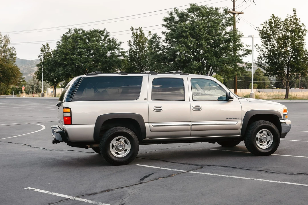 2004 GMC Yukon 2nd Gen - Image 10 of 31