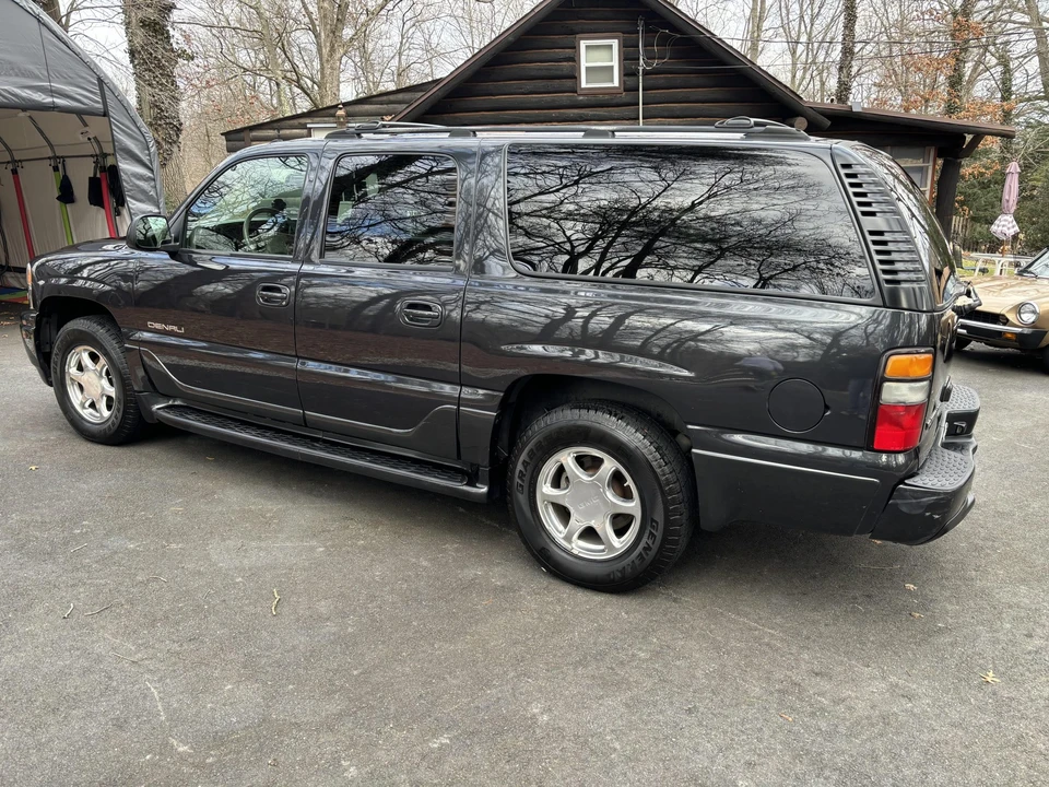2004 GMC Yukon 2nd Gen - Image 22 of 31