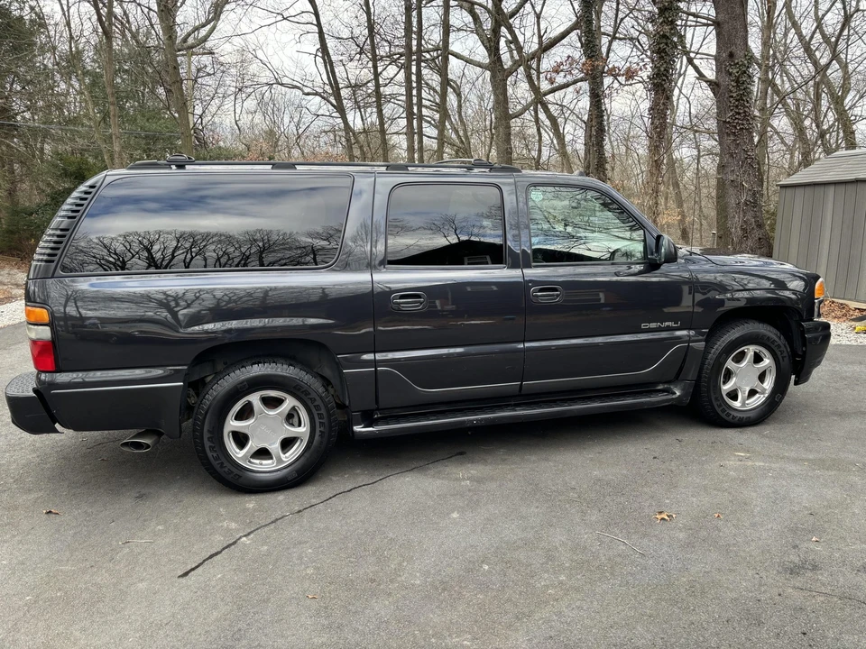 2004 GMC Yukon 2nd Gen - Image 12 of 31