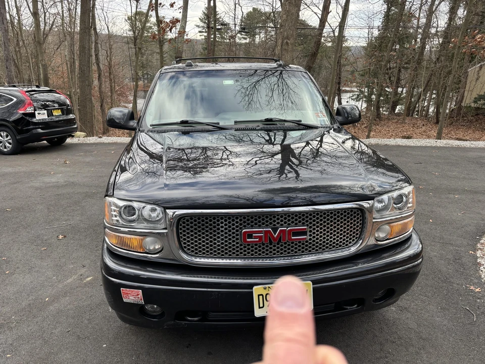 2004 GMC Yukon 2nd Gen - Image 6 of 31
