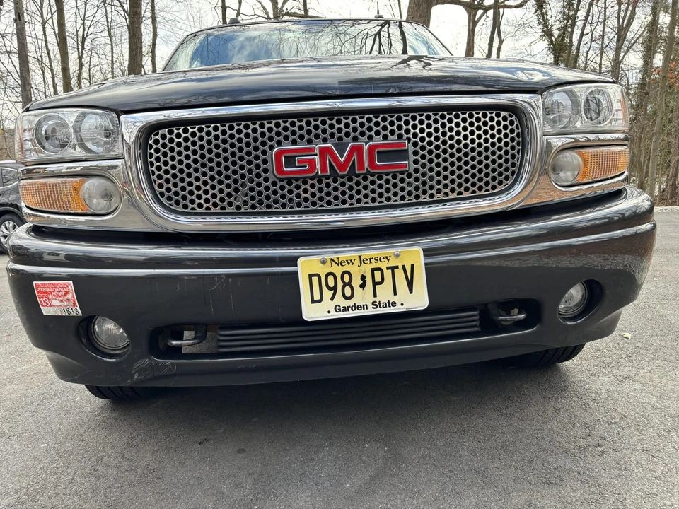 2004 GMC Yukon 2nd Gen - Image 30 of 31