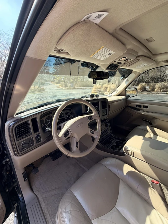 2004 GMC Yukon 2nd Gen - Image 26 of 31