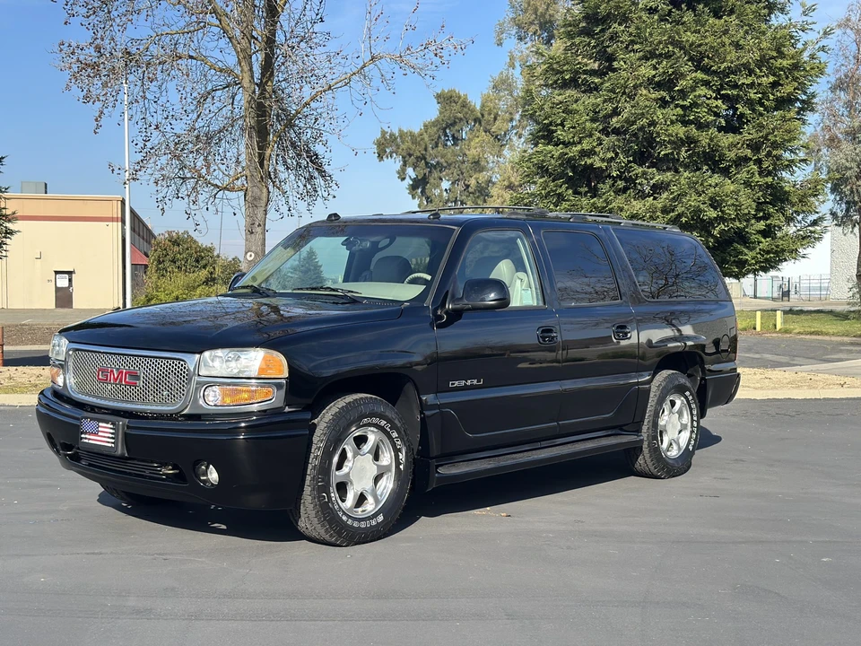 2004 GMC Yukon 2nd Gen - Image 3 of 31