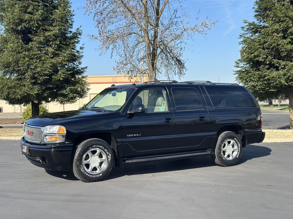 2004 GMC Yukon 2nd Gen - Image 5 of 31