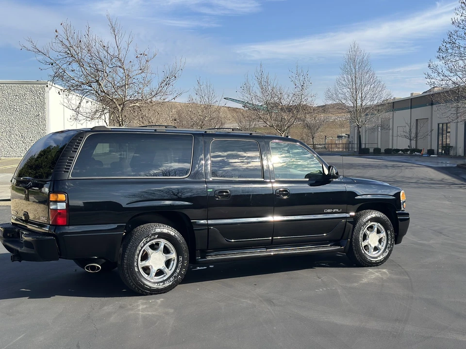2004 GMC Yukon 2nd Gen - Image 27 of 31