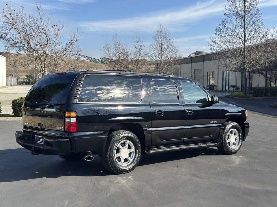 2004 GMC Yukon 2nd Gen - Image 26 of 31