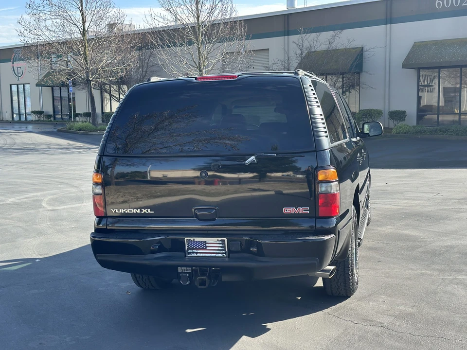 2004 GMC Yukon 2nd Gen - Image 20 of 31