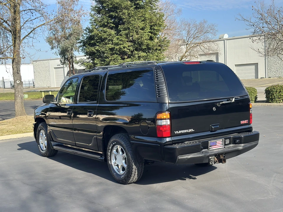 2004 GMC Yukon 2nd Gen - Image 14 of 31