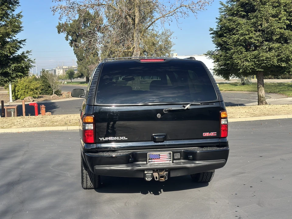 2004 GMC Yukon 2nd Gen - Image 16 of 31
