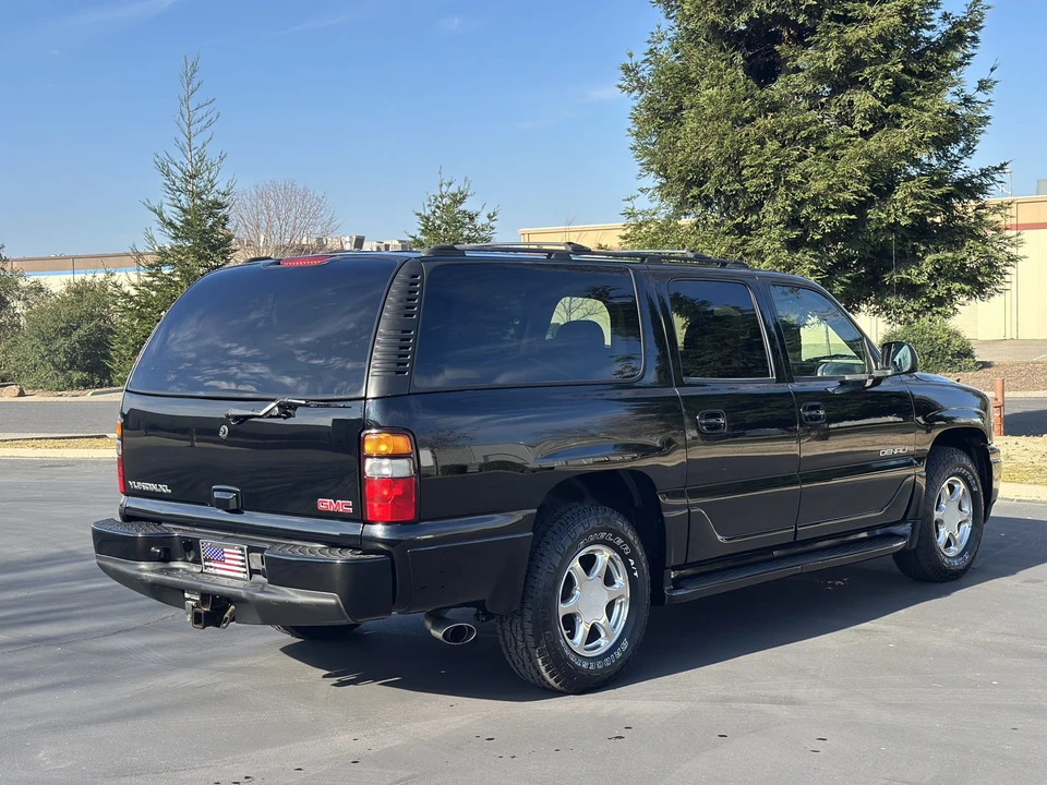2004 GMC Yukon 2nd Gen - Image 25 of 31