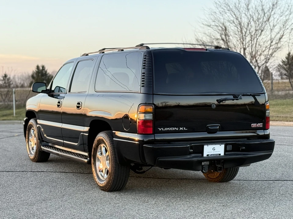 2004 GMC Yukon 2nd Gen - Image 13 of 31