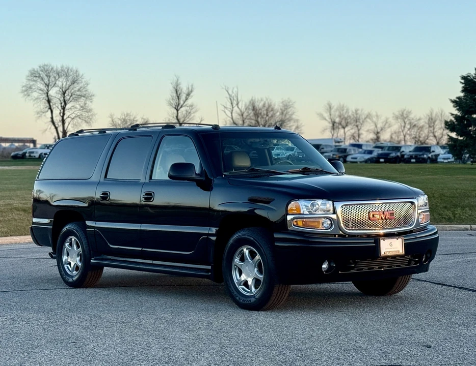 2004 GMC Yukon 2nd Gen - Image 16 of 31