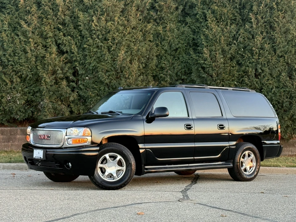 2004 GMC Yukon 2nd Gen - Image 3 of 31