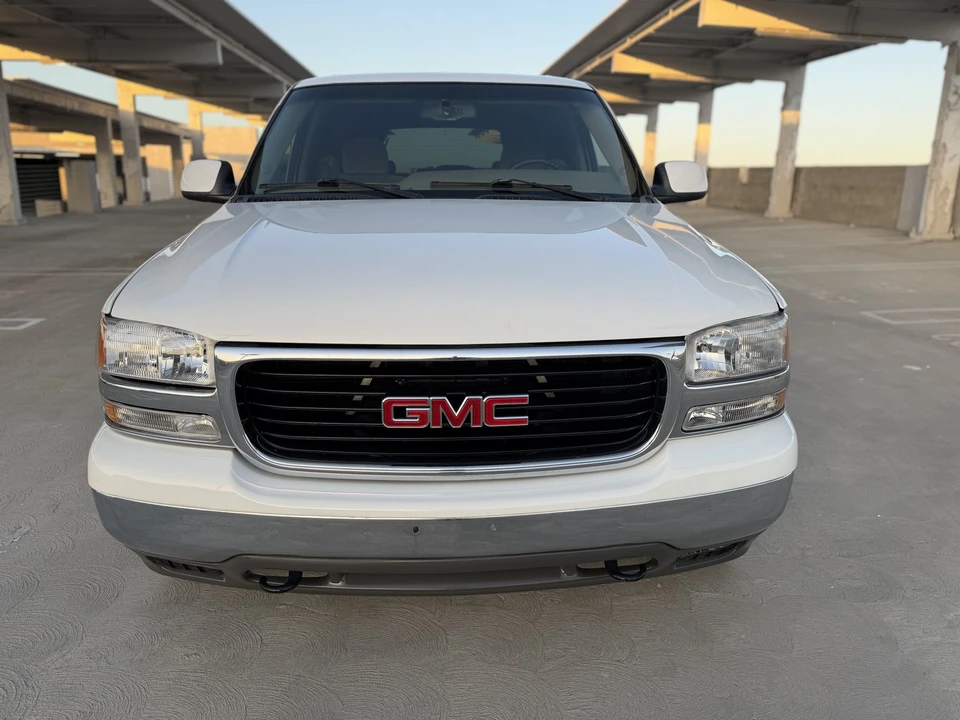 2004 GMC Yukon 2nd Gen - Image 10 of 31