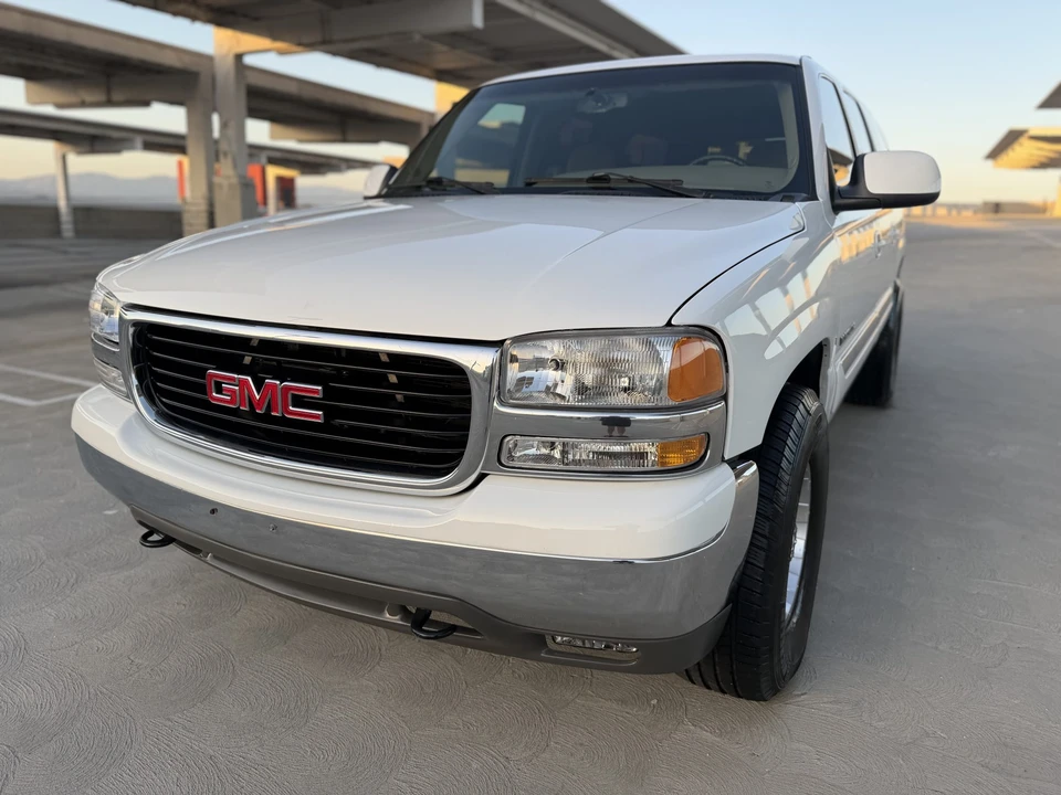 2004 GMC Yukon 2nd Gen - Image 13 of 31