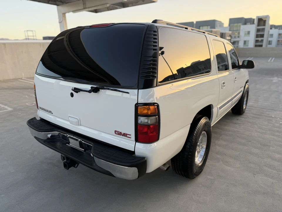 2004 GMC Yukon 2nd Gen - Image 28 of 31