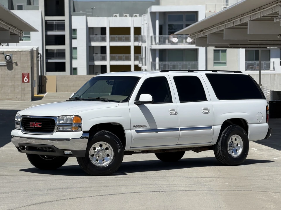 2004 GMC Yukon 2nd Gen - Image 5 of 31