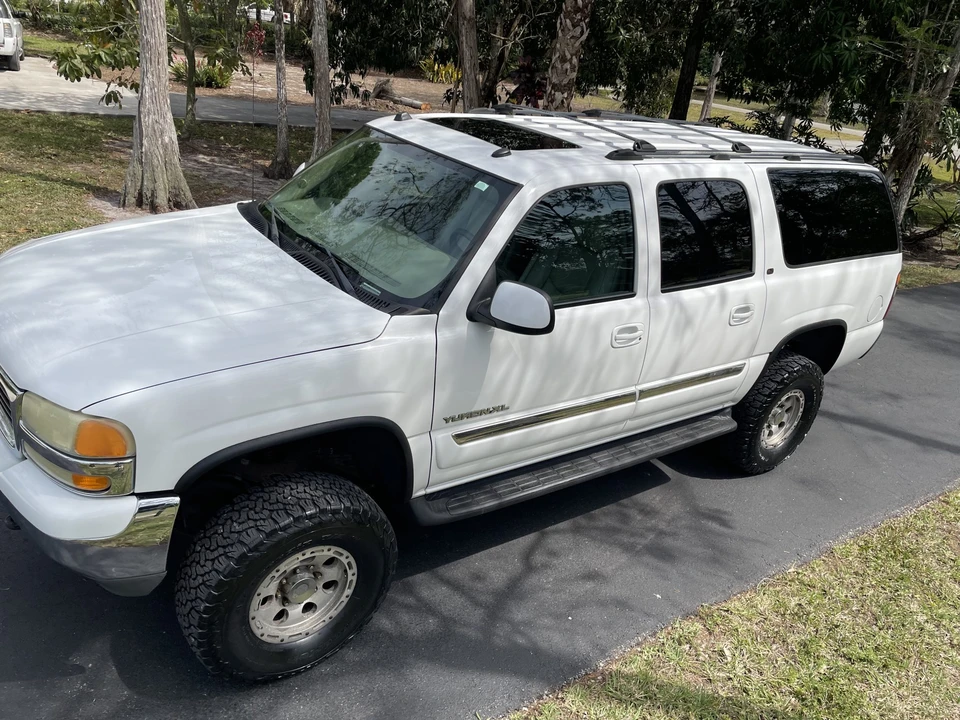 2004 GMC Yukon 2nd Gen - Image 15 of 31