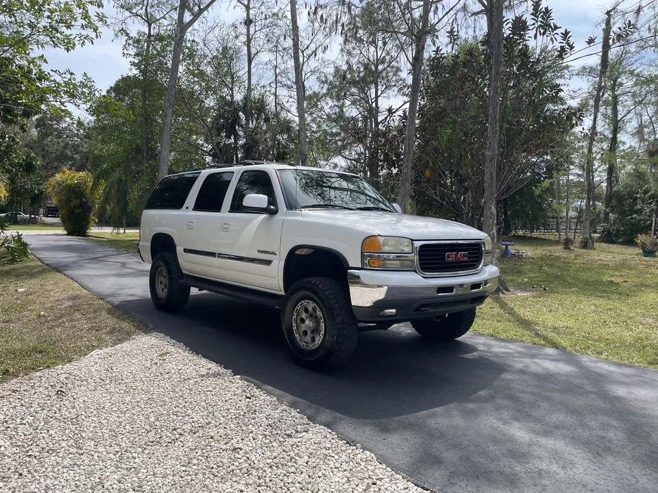 2004 GMC Yukon 2nd Gen - Image 9 of 31