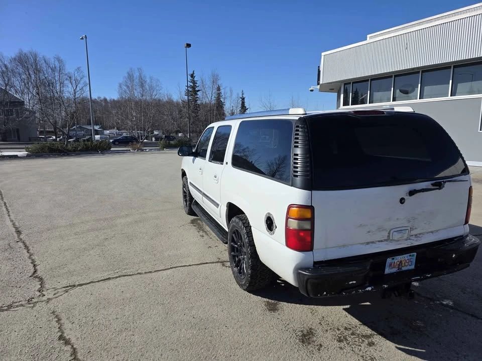 2004 GMC Yukon 2nd Gen - Image 4 of 8