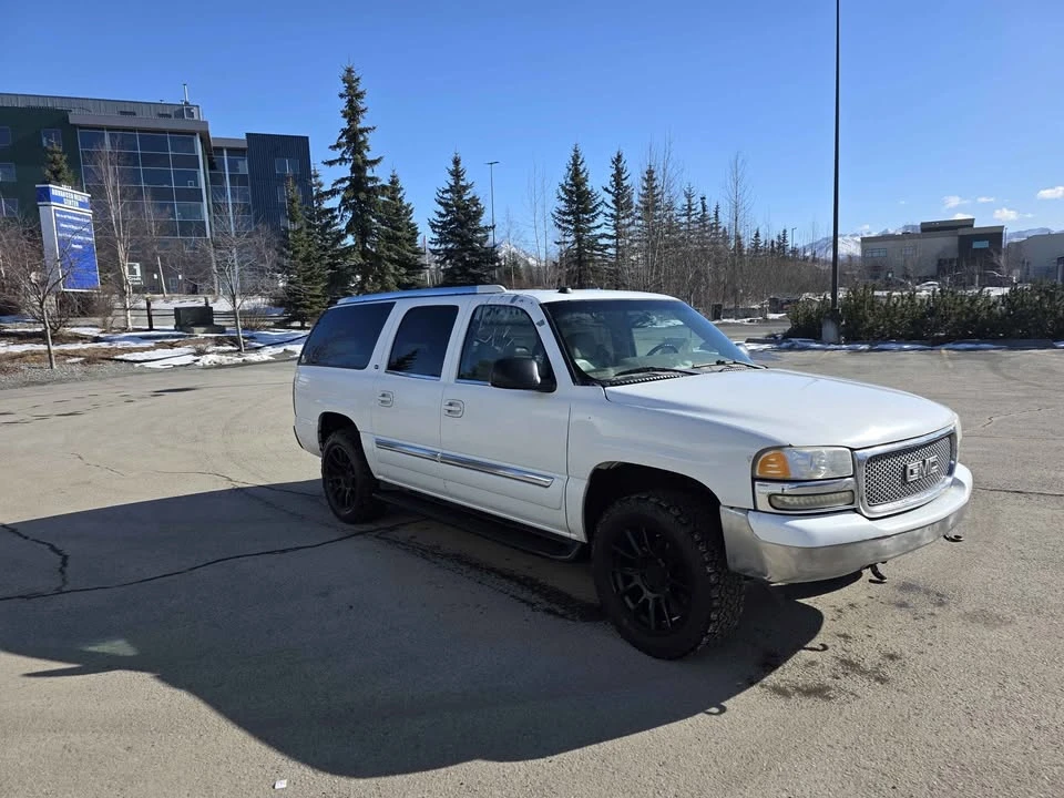 2004 GMC Yukon 2nd Gen - Image 3 of 8