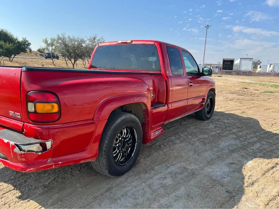 2004 GMC Sierra 1st Gen - Image 7 of 17