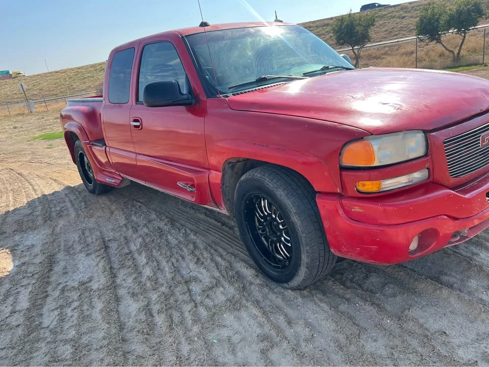 2004 GMC Sierra 1st Gen - Image 8 of 17