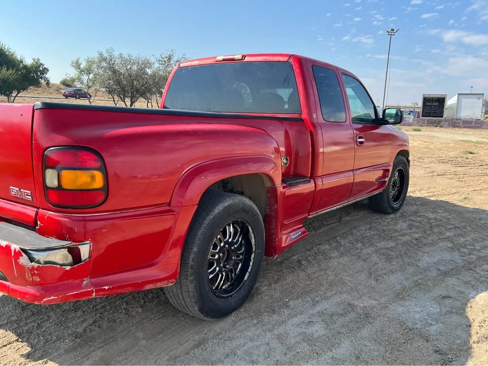 2004 GMC Sierra 1st Gen - Image 6 of 17