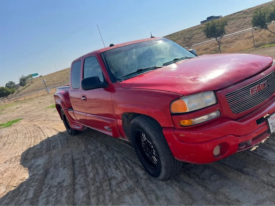 2004 GMC Sierra 1st Gen - Image 10 of 17