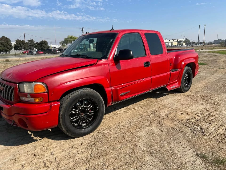2004 GMC Sierra 1st Gen - Image 11 of 17