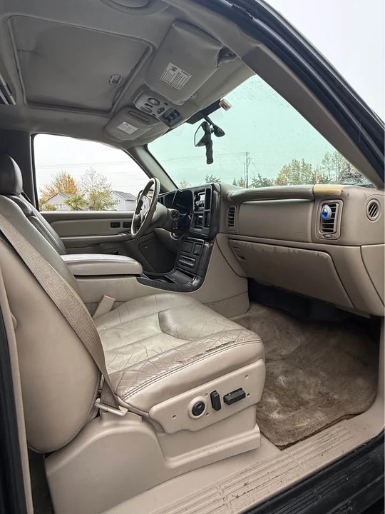 2004 GMC Yukon 2nd Gen - Image 11 of 15