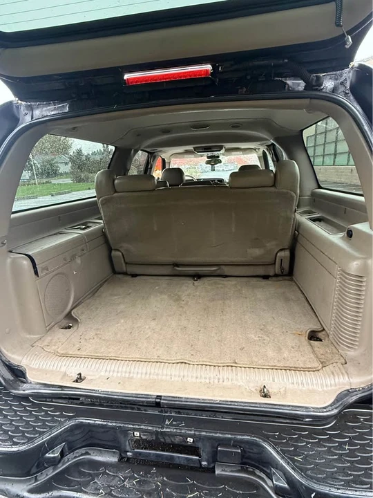 2004 GMC Yukon 2nd Gen - Image 15 of 15