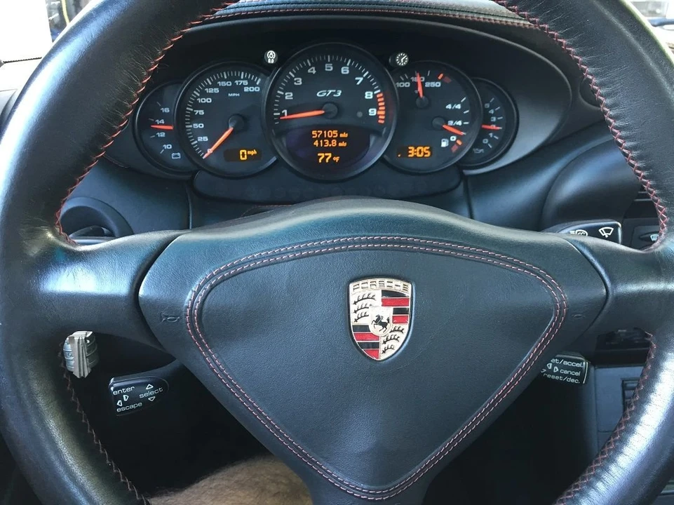 2004 Porsche 996 GT3 - Image 13 of 27