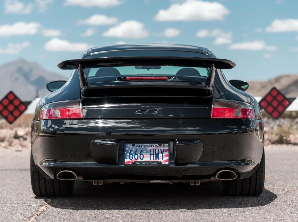 2004 Porsche 996 GT3 - Image 11 of 31
