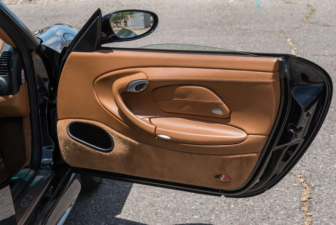 2004 Porsche 996 GT3 - Image 23 of 31