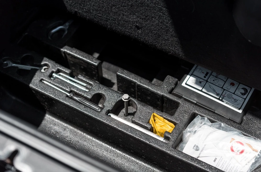 2004 Porsche 996 GT3 - Image 21 of 31