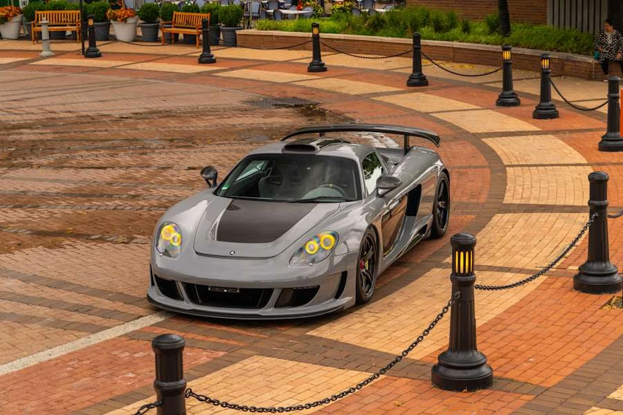 2004 Porsche Carrera GT - Image 2 of 31