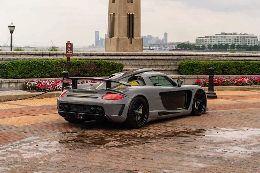 2004 Porsche Carrera GT - Image 3 of 31